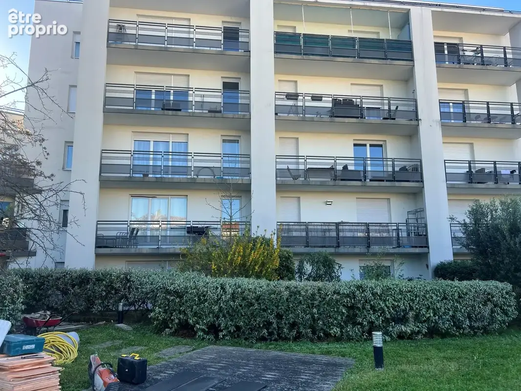 Appartement 2 pièces 37 m² à vendre à Venissieux (69200) - photo 2