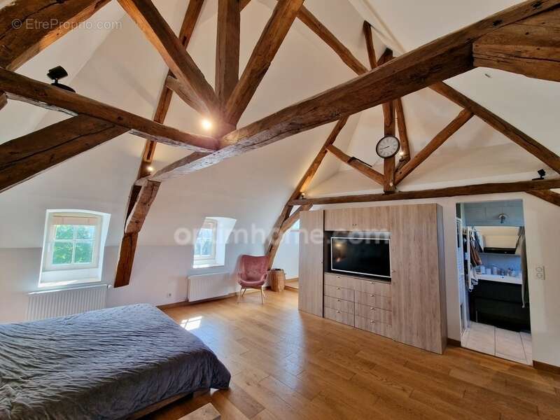 Maison à AVRAINVILLE