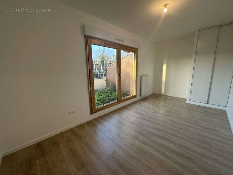 Appartement à SAINT-CYR-L'ECOLE