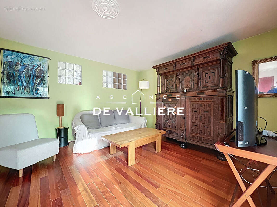 Appartement à NANTERRE