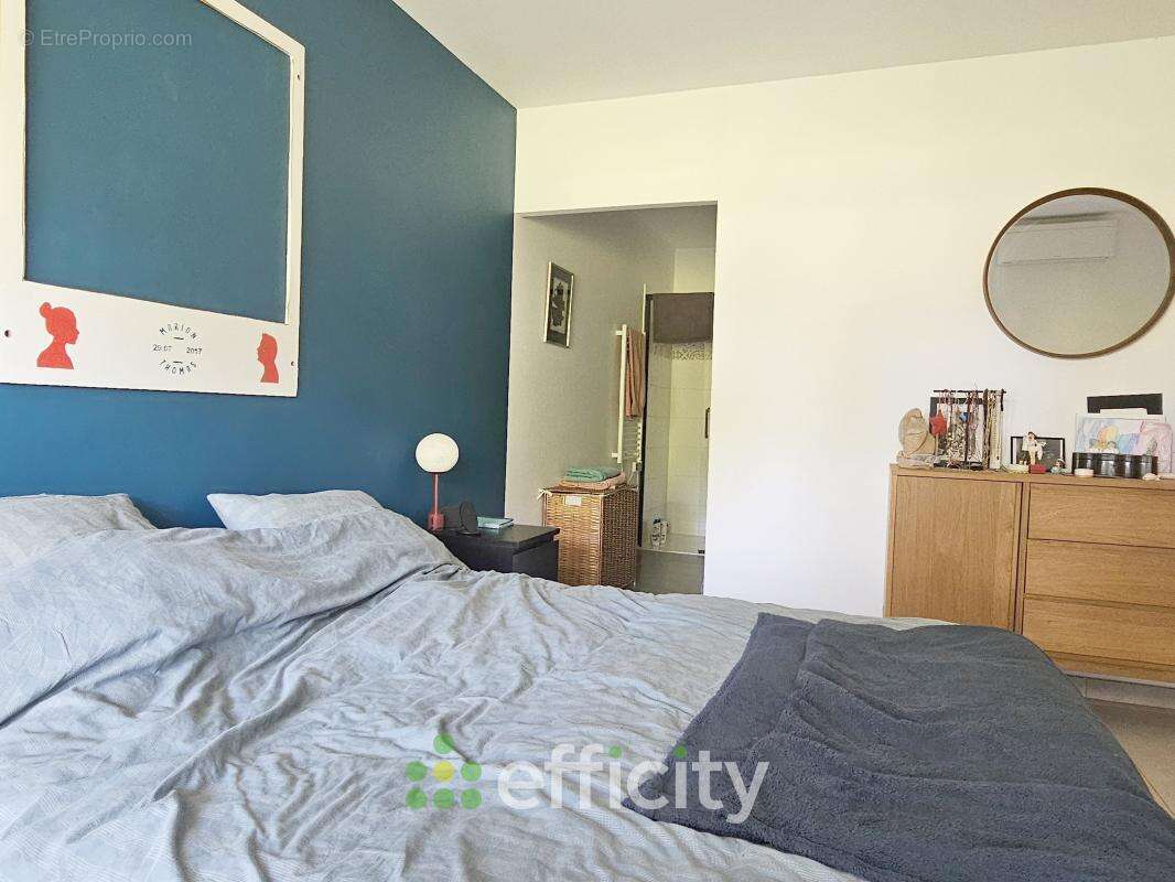 Appartement à MARSEILLE-9E