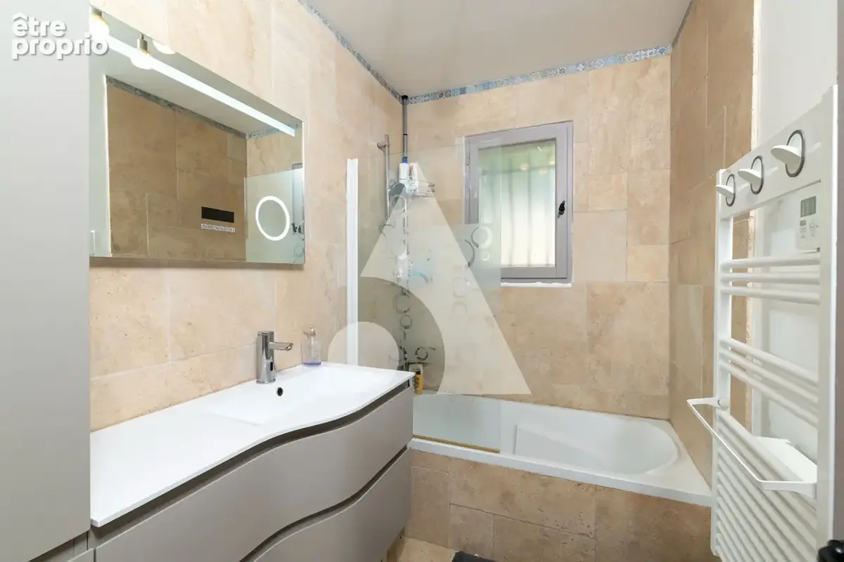 Auriol, moulin du redon, villa 136 m², 4 chambres, piscine, vue dégagée - photo 12