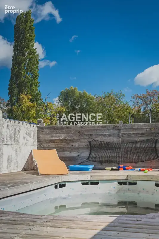 Maison rénovée de 118m2, 4 chambres, jardin et piscine. - photo 43