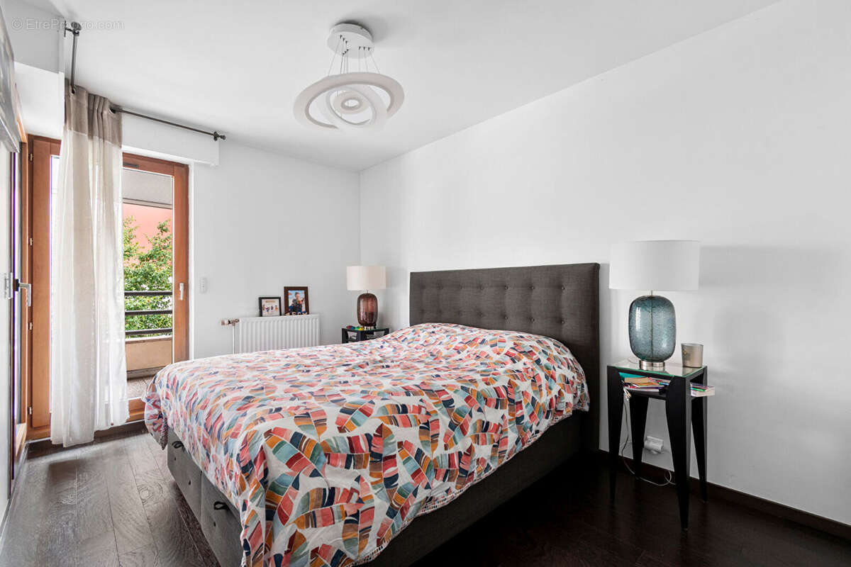 Appartement à SURESNES