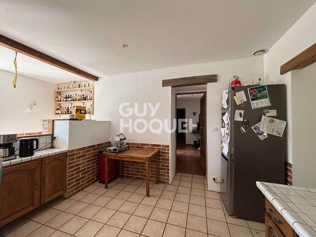 Maison à TREMBLAY-LES-VILLAGES