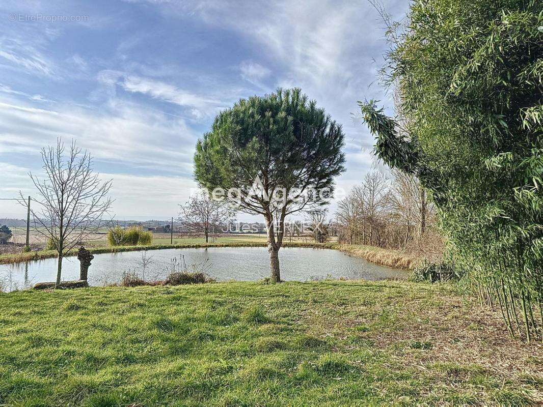 Maison à BEAUREPAIRE