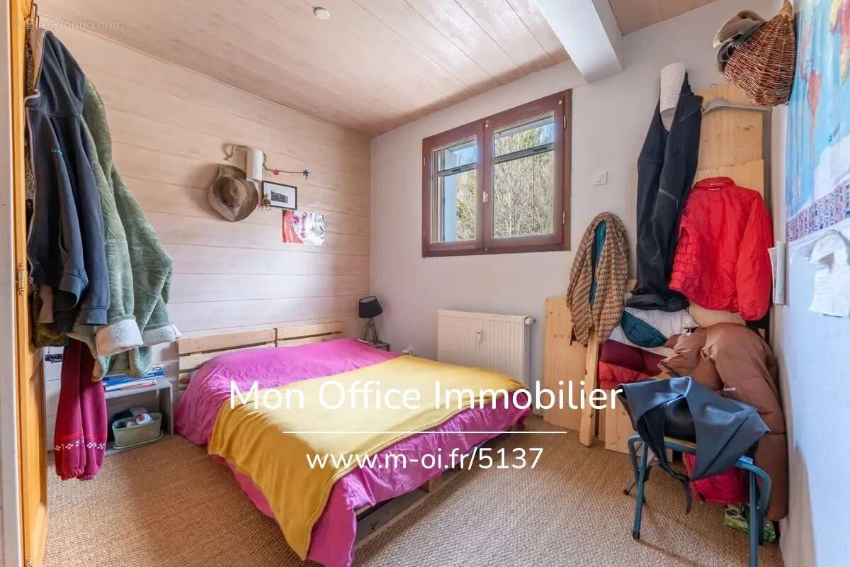 Appartement à PRUNIERES