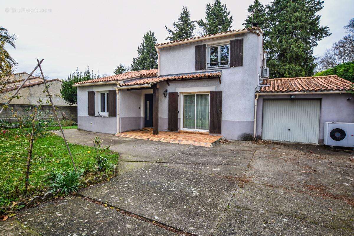 Maison à BAGNOLS-SUR-CEZE