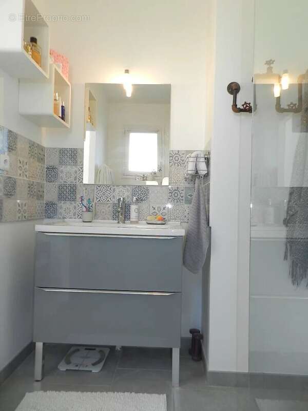 Maison à SAINT-PIERRE-SUR-DIVES