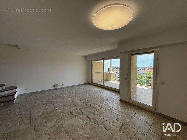 Photo 4 - Appartement à SAINT-LAURENT-DU-VAR