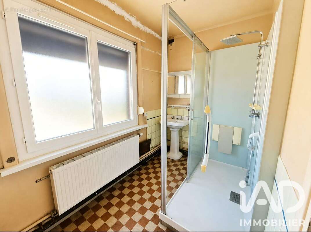 Maison 80 m² à Vendin-Les-Bethune  - photo 7
