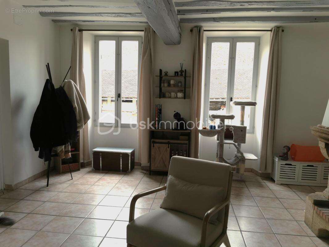 Maison à PONT-SUR-YONNE