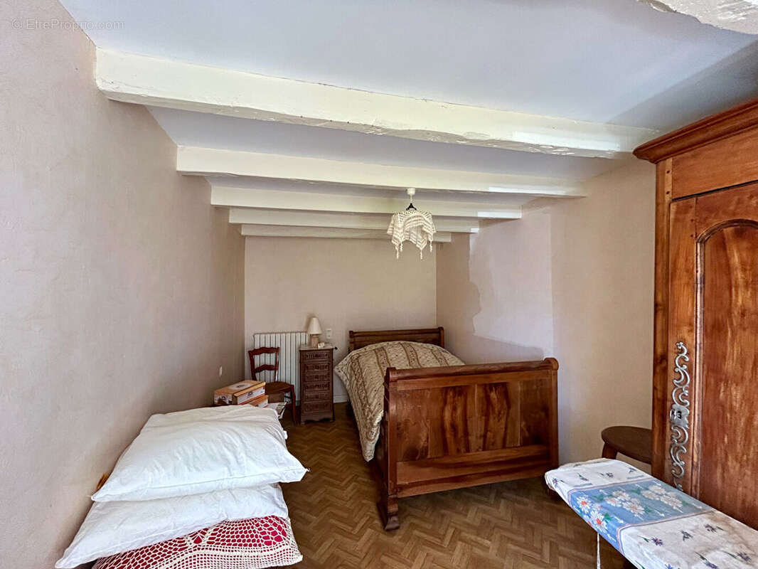 Maison Aigondigne 4 pièce(s) 110 m2 - photo 5