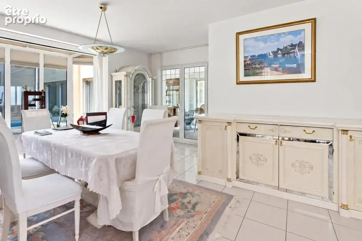 Villa d’architecte - 240 m² - piscine intérieure - - photo 5