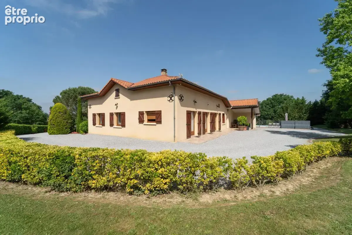 Photo Maison à Buanes au prix de 315 000€