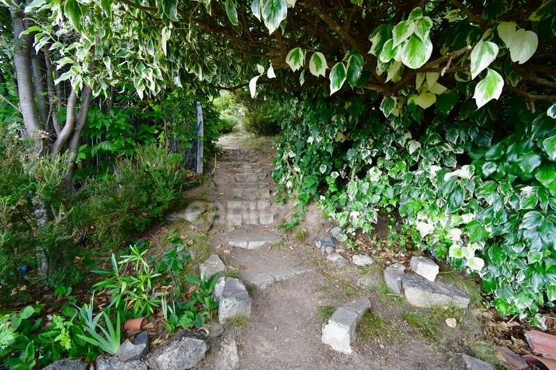 EVISA (Corse) : batiment de 461m fort potentiel de developpement - photo 9