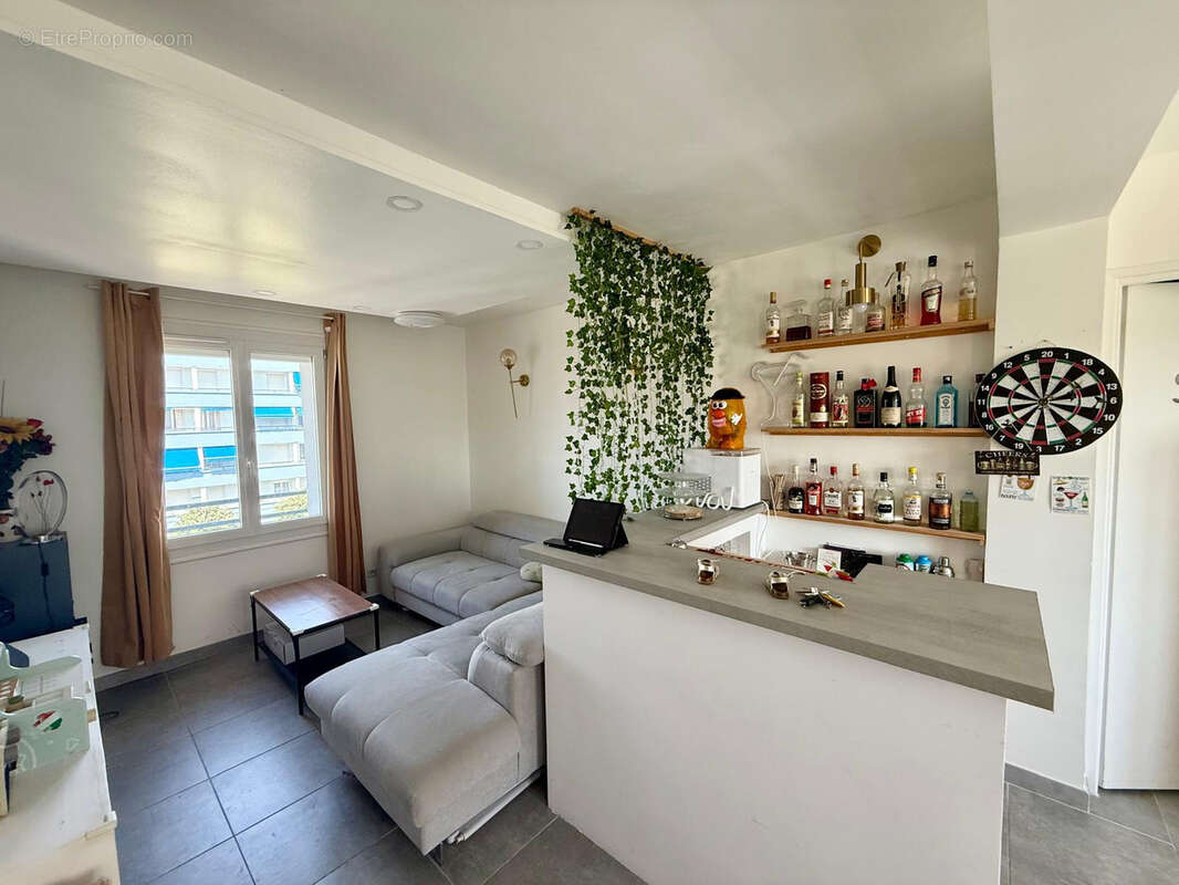 appartement T3 65 m2 - photo 2