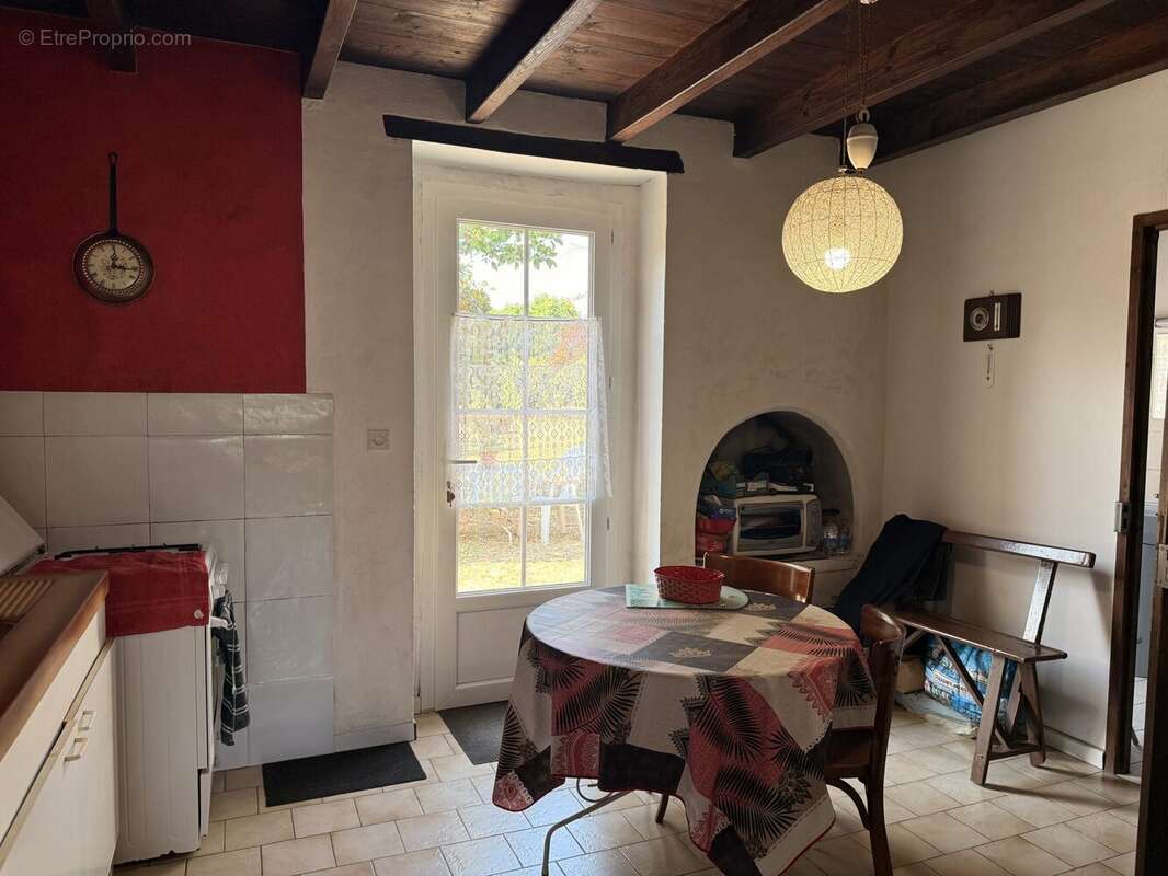 Maison 128 m² à Pons  - photo 7