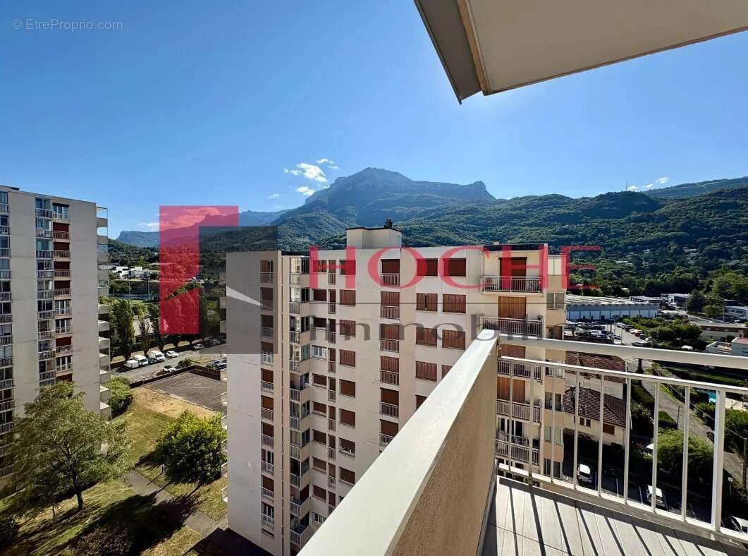 5 P + C - 98 m² - photo 2