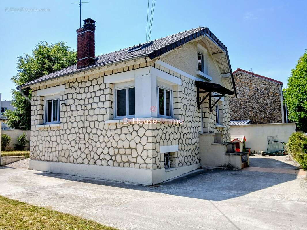 Maison à NOISY-LE-SEC