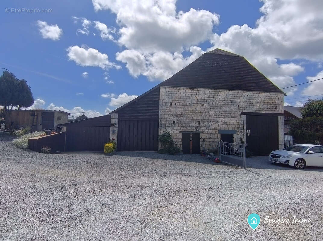 Maison 174 m² à Aubenton  - photo 3