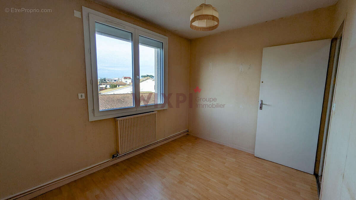 Appartement à BOURG-DE-PEAGE