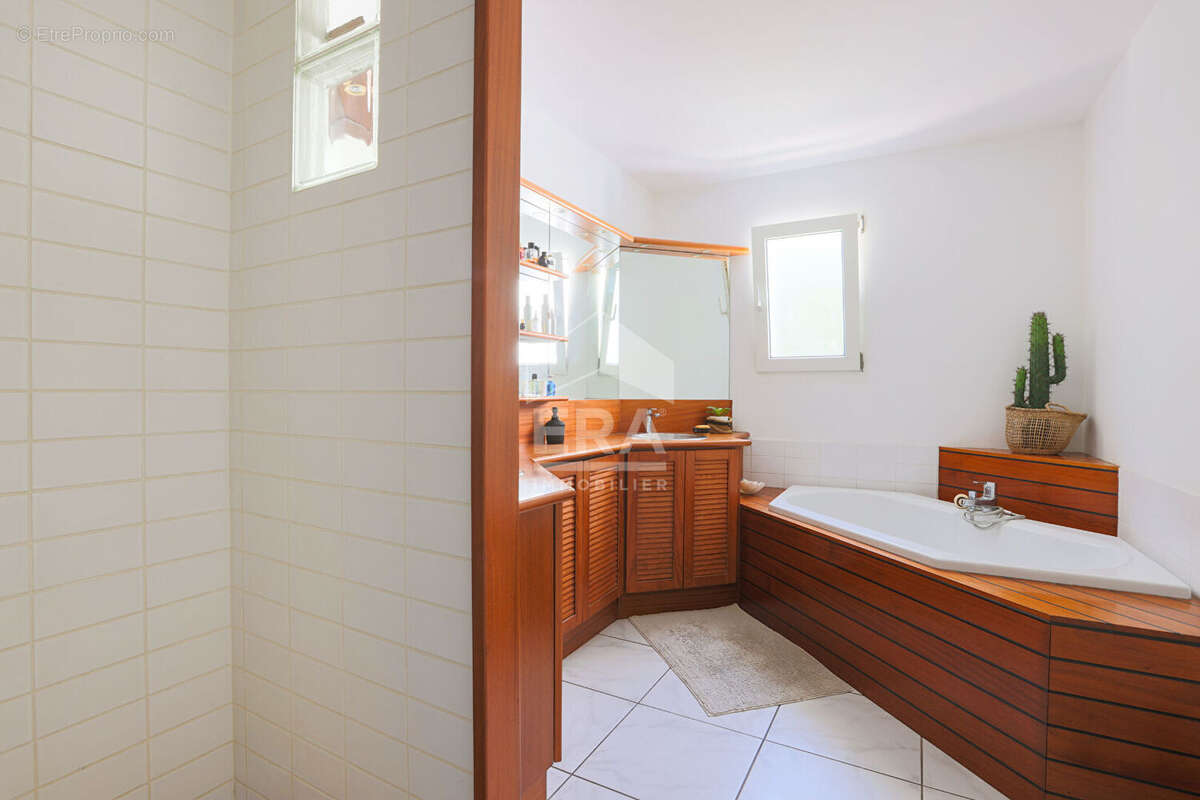 Belle maison familiale 4 chambres garage jardin - photo 9