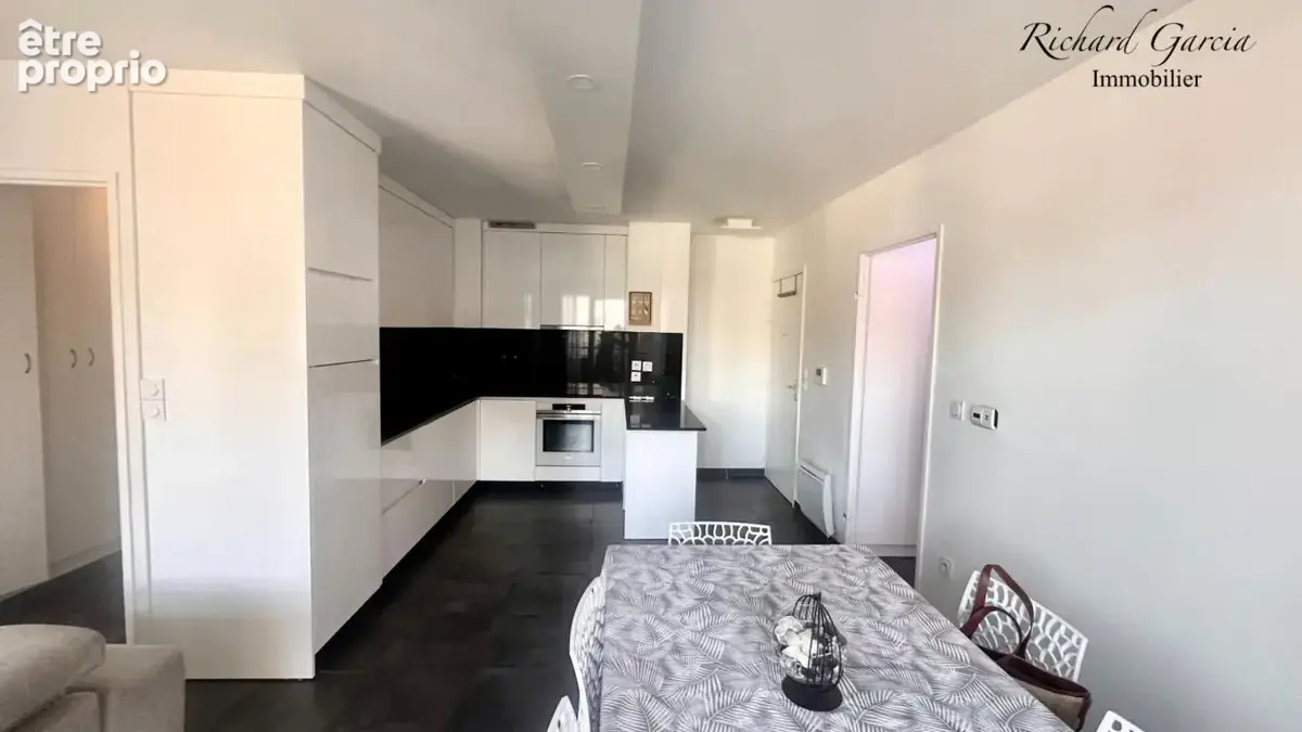 Appartement La Seyne Sur Mer 2 pièces 51 m2 - Deux places de parking en. sous -sol - photo 9