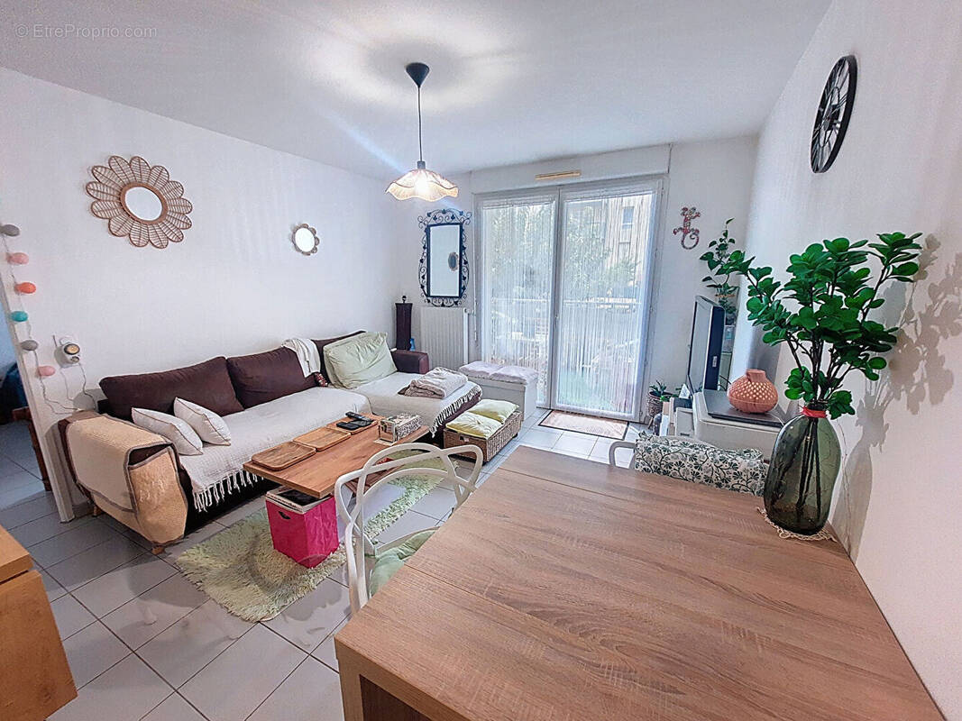Appartement à MARSEILLE-12E