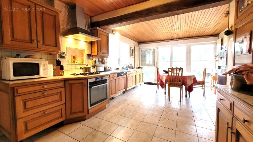 Maison à FLEURY-SUR-ORNE