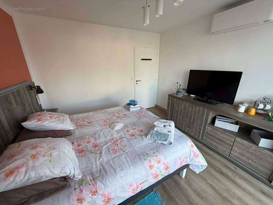 Maison à OYE-PLAGE