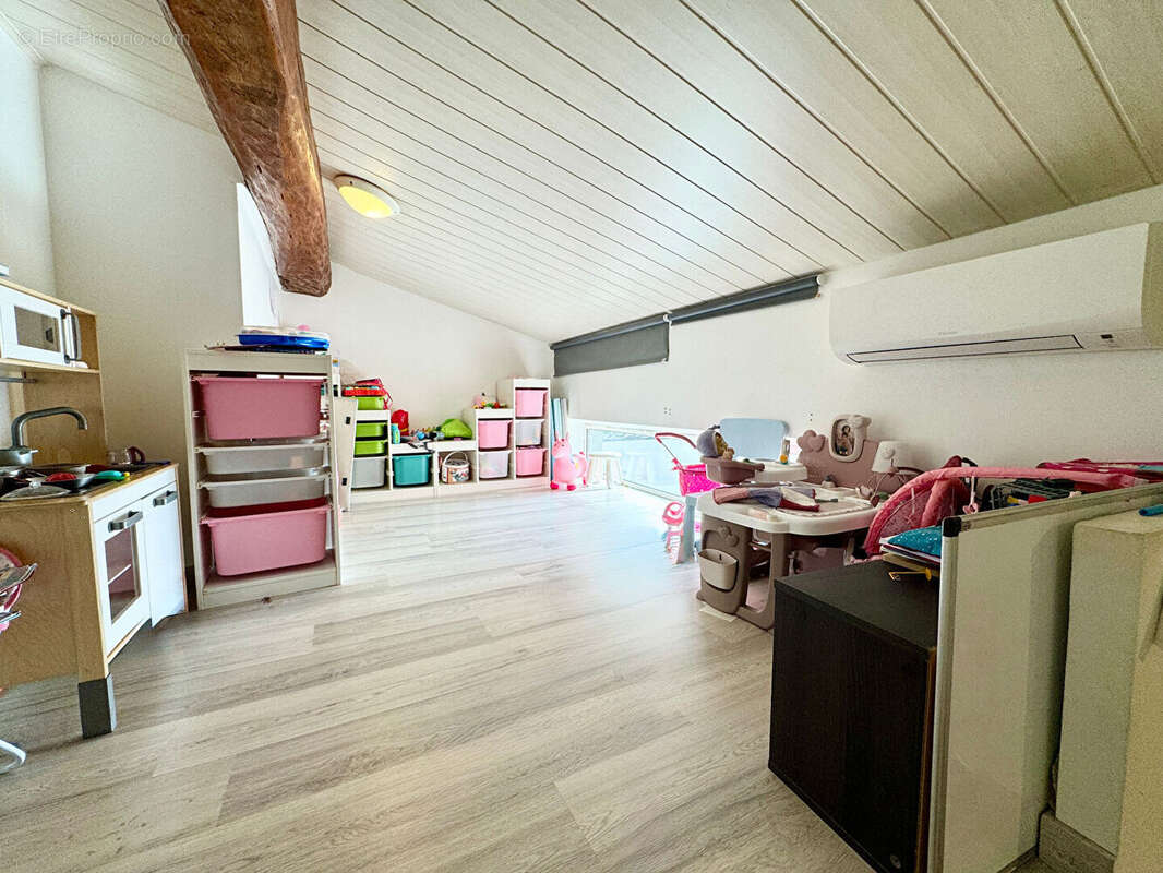 Maison à PERIGNAT-SUR-ALLIER