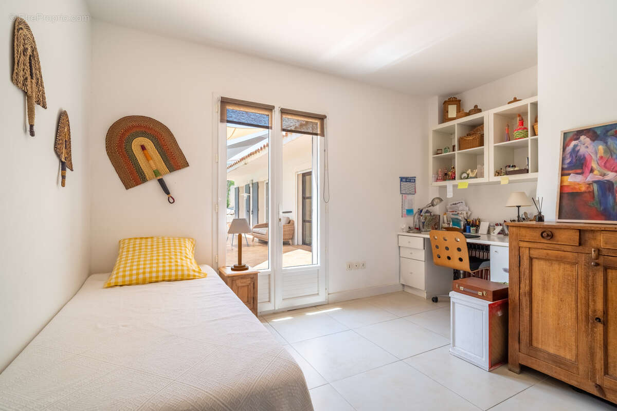 Maison à SIX-FOURS-LES-PLAGES
