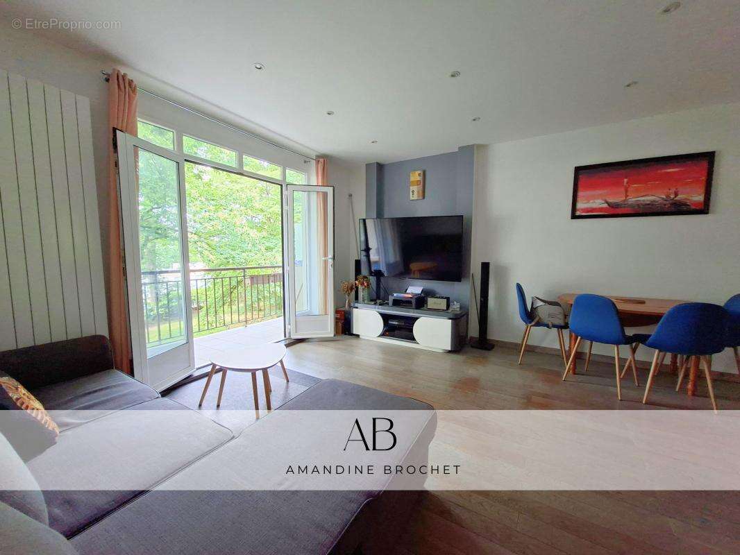 Appartement à VERSAILLES