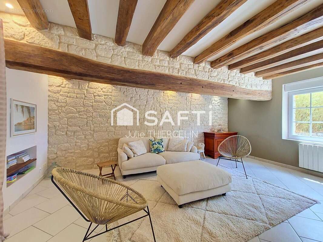 Maison 135 m² à Neuville-Aux-Bois  - photo 5