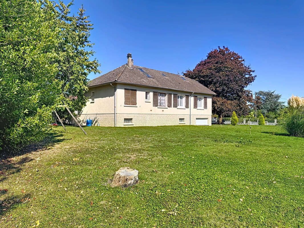 Maison à MONTMIRAIL