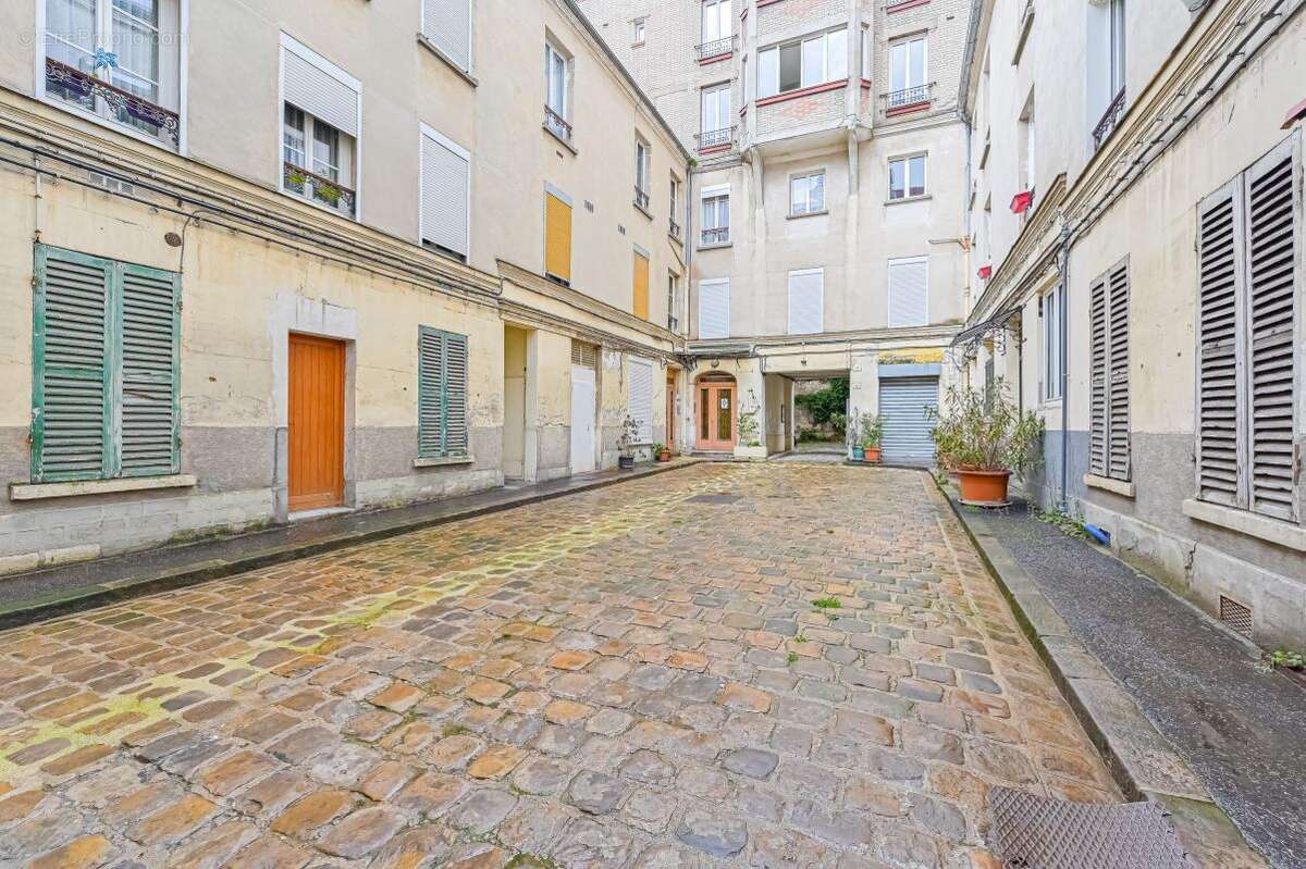 Appartement à PARIS-20E