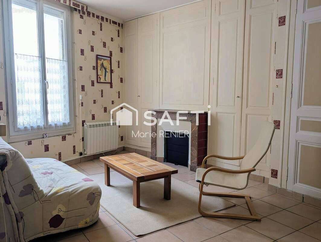 Photo 3