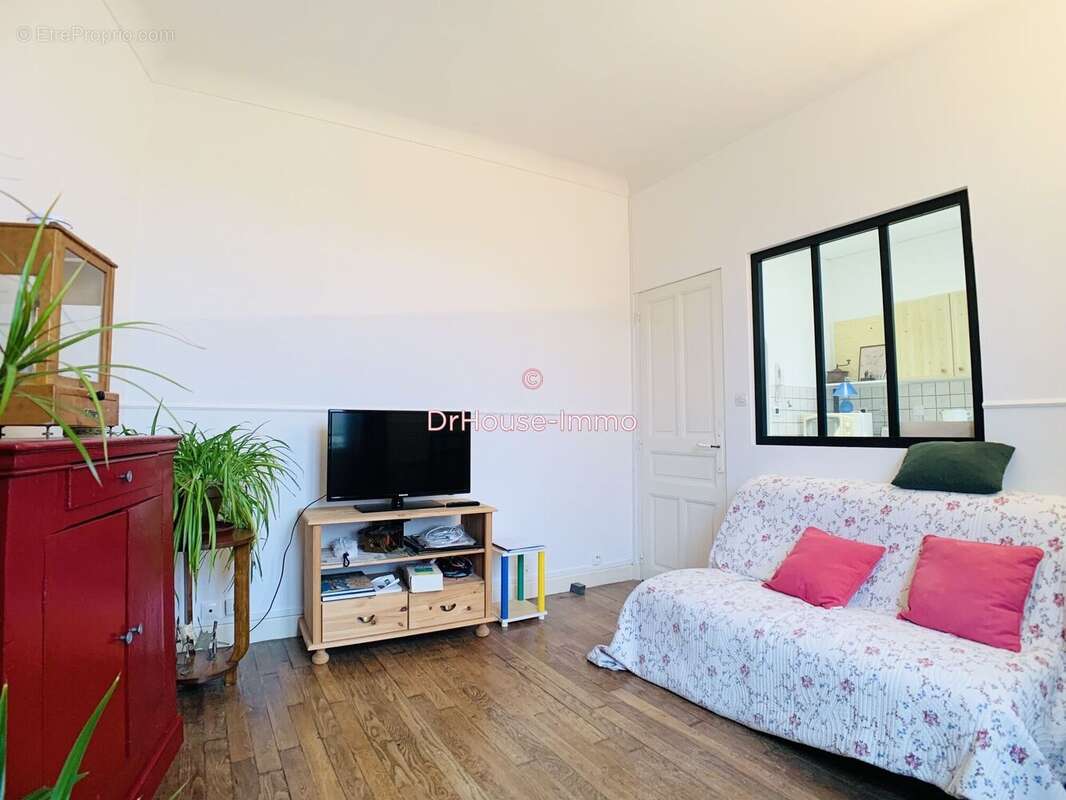 Appartement à CHALETTE-SUR-LOING