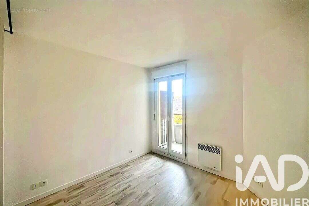 Photo 9 - Appartement à SAINT-OUEN-L'AUMONE