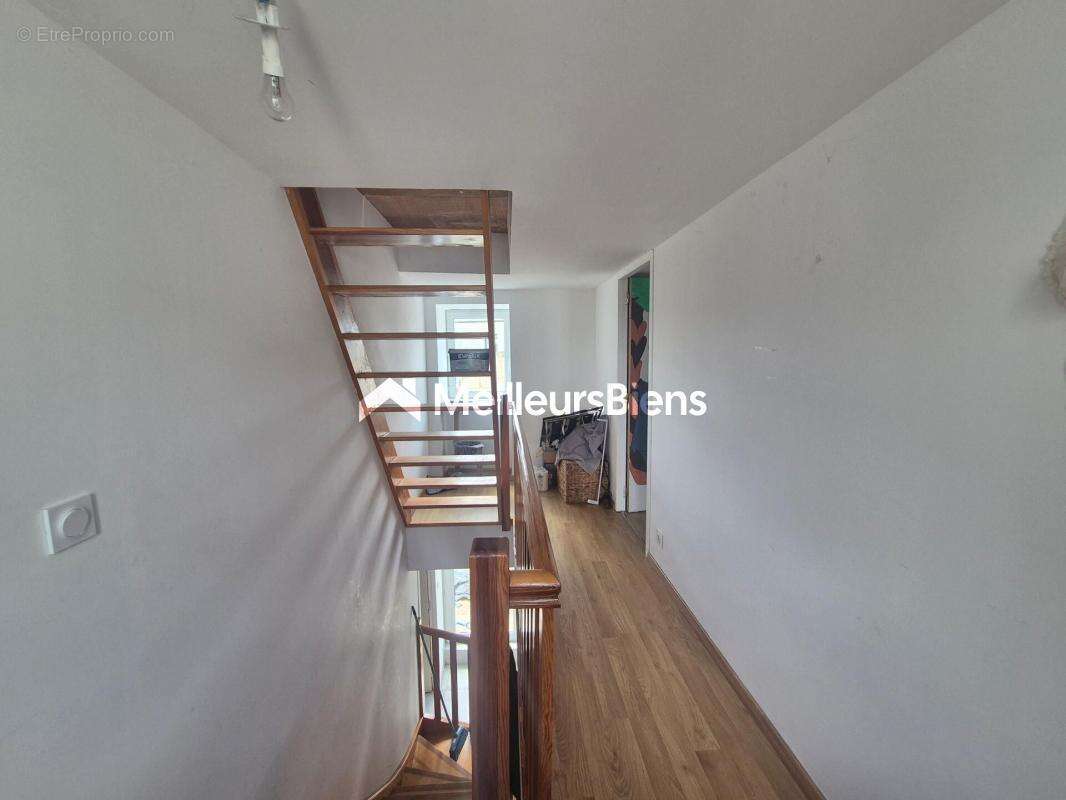Maison de 80m² centre bourg Taule - photo 8