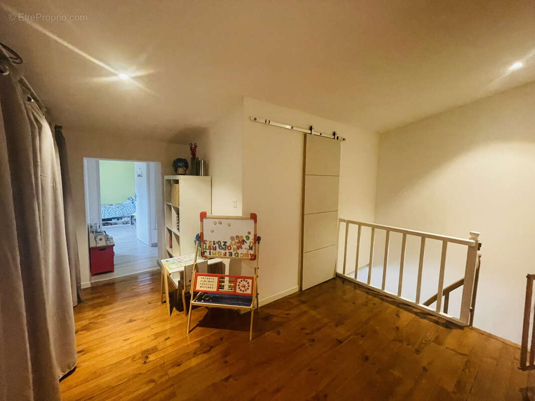 Maison à NEUVILLE-DE-POITOU