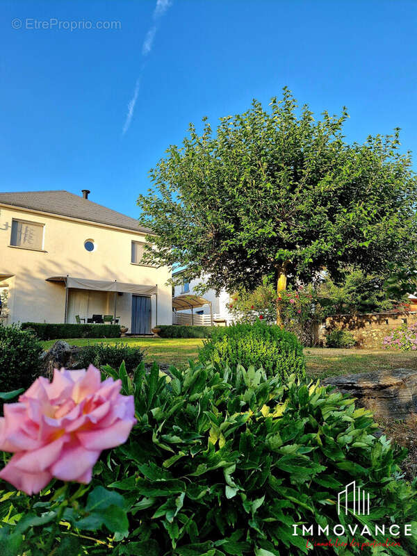 Maison à VILLEFRANCHE-DE-PANAT