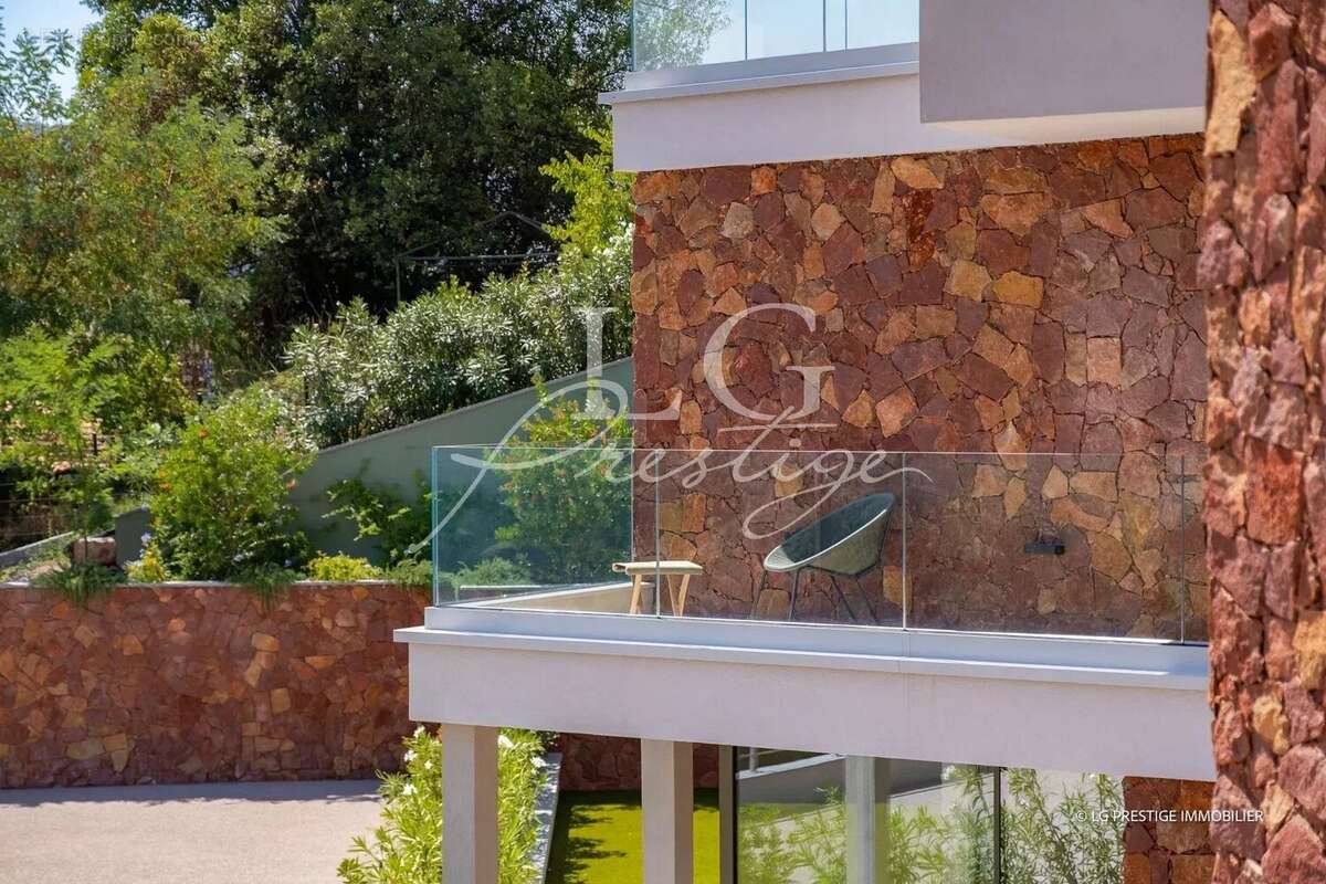 Appartement à LES ADRETS-DE-L&#039;ESTEREL