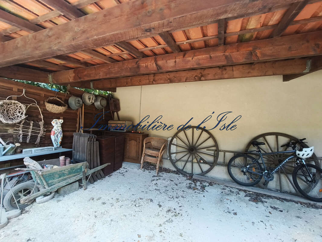 Campagne perigourdine, maison en pierre + gite sur 8000 m2 - photo 14