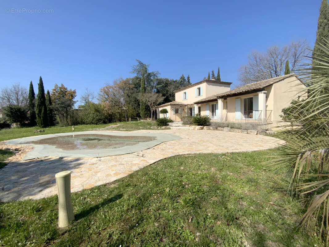 Maison à UZES