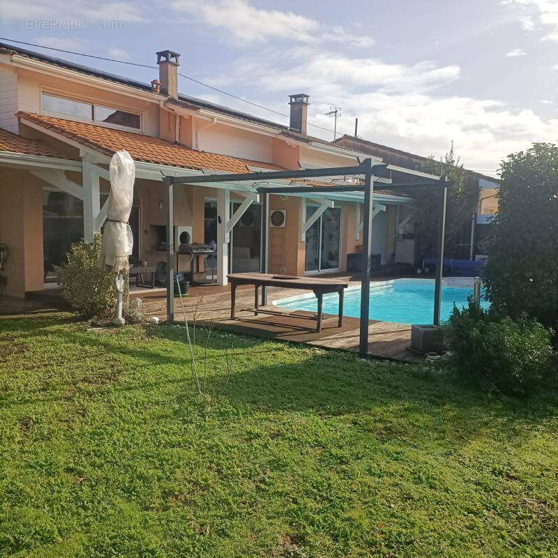 Maison à MERIGNAC