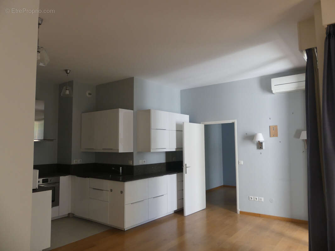 Residence services pour seniors - superbe appartement 3 pieces 61m2 neuilly-sur-seine 92200 - photo 2