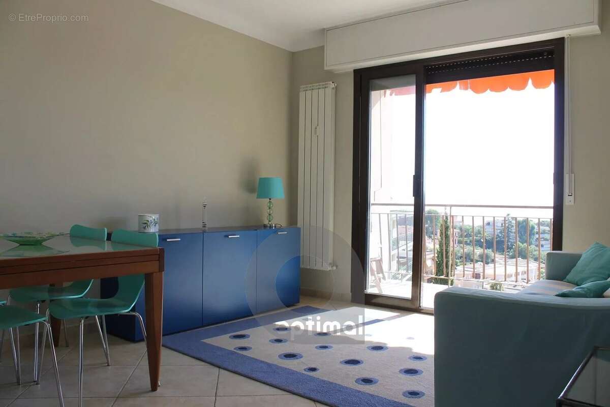 Appartement à ROQUEBRUNE-CAP-MARTIN