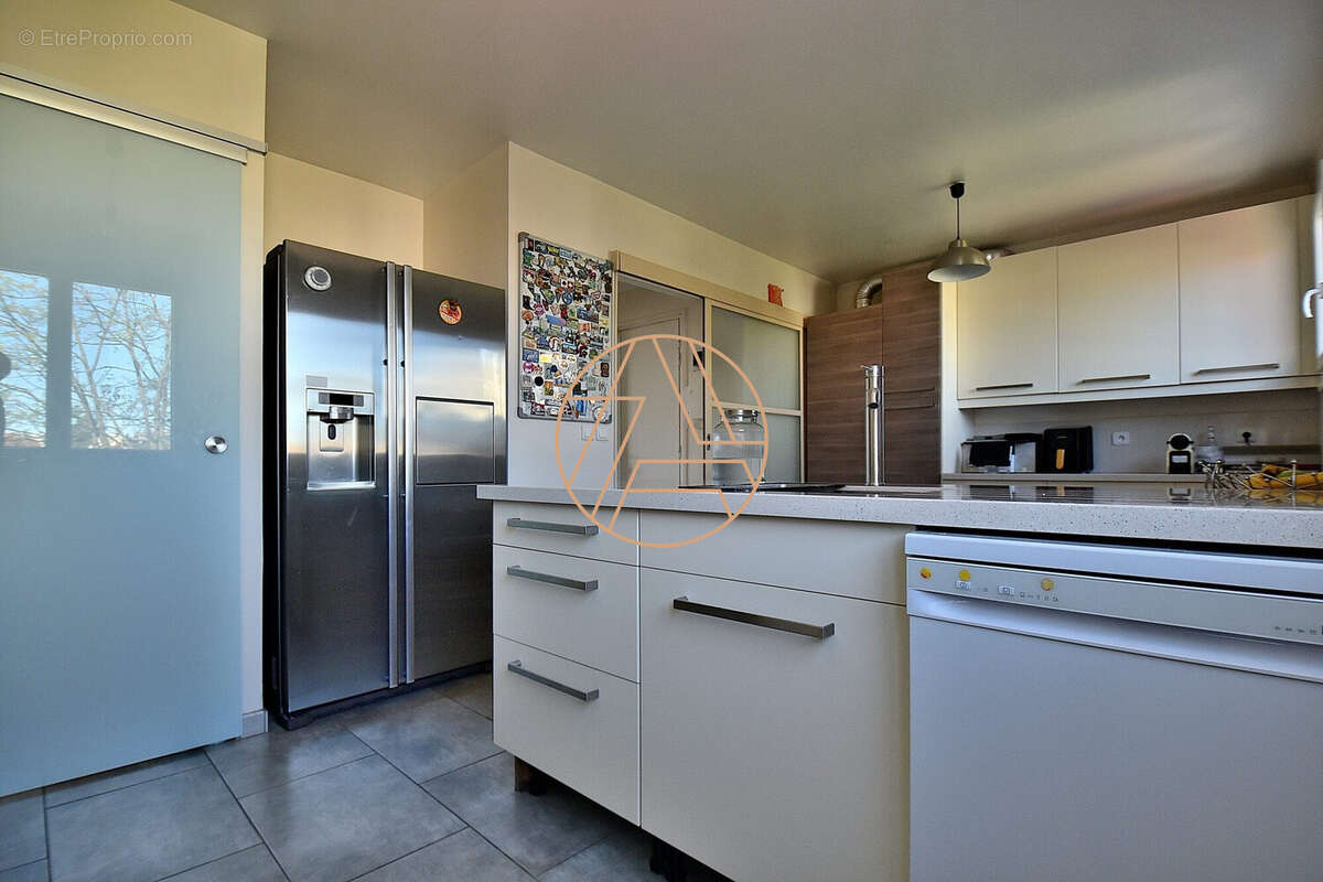 Appartement à SAINT-MAUR-DES-FOSSES